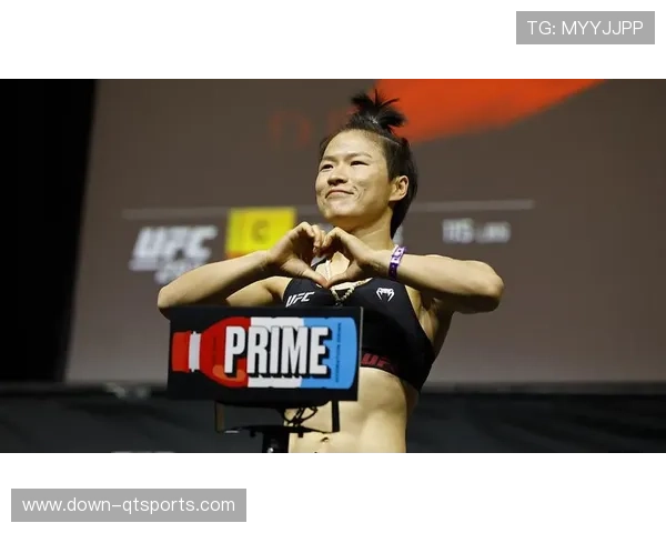 舍甫琴科分歧判定胜张伟丽,成功卫冕蝇量级金腰带 舍甫琴科分歧判定胜张伟丽,成功卫冕蝇量级金腰带