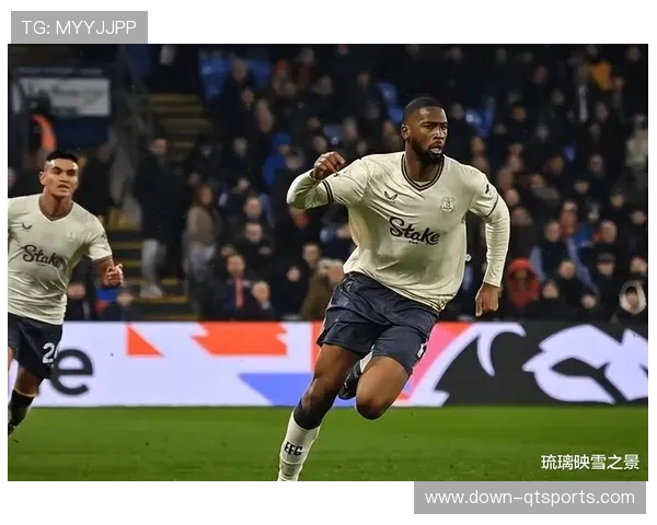 埃弗顿0-2不敌切尔西,莫耶斯回归后主场首遭零封 埃弗顿0-2不敌切尔西,莫耶斯回归后主场首遭零封